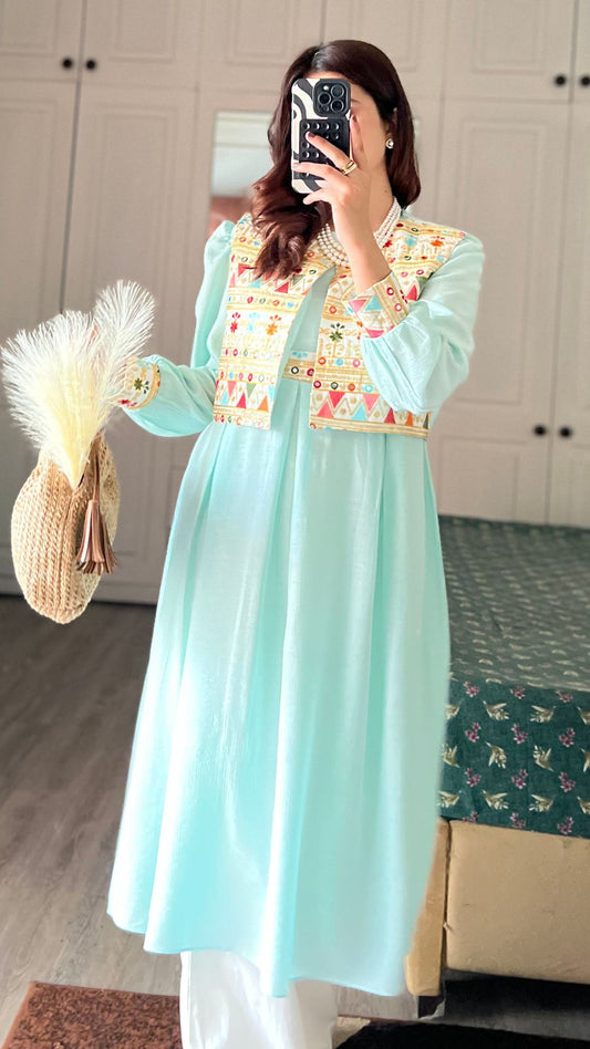 Pastel Elegance: Embroidered Ethnic Kurta Set